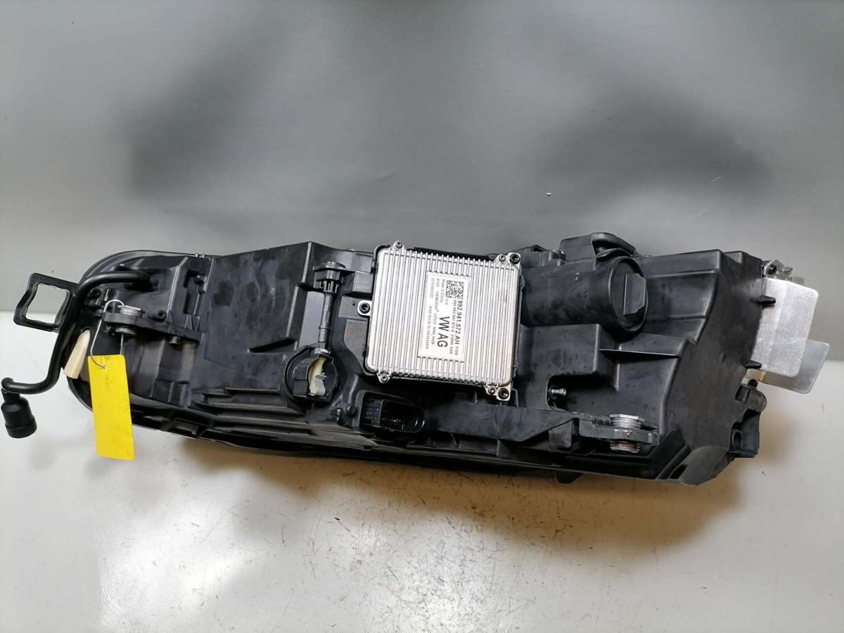 VW Passat B9 original Scheinwerfer rechts LED Bj.2024